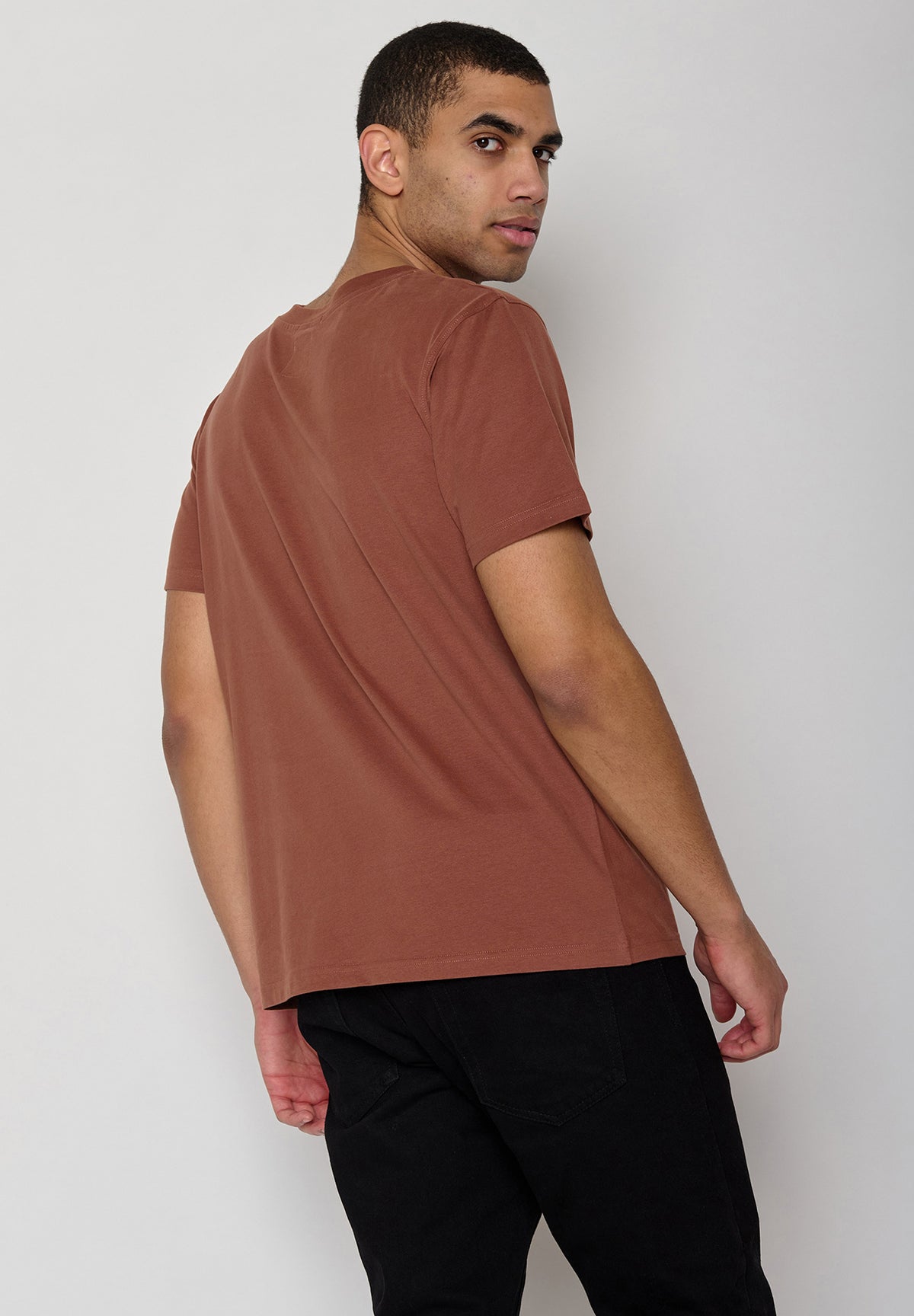 Nutmeg: Lässiges Oversize-T-Shirt aus Bio-Baumwolle für Herren [10219]