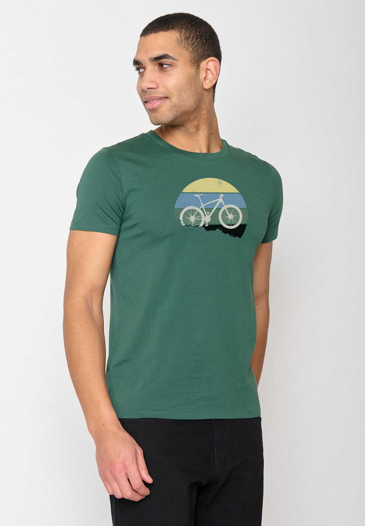 Grün:  Sportliches T-Shirt aus Bio-Baumwolle für Herren [10283]