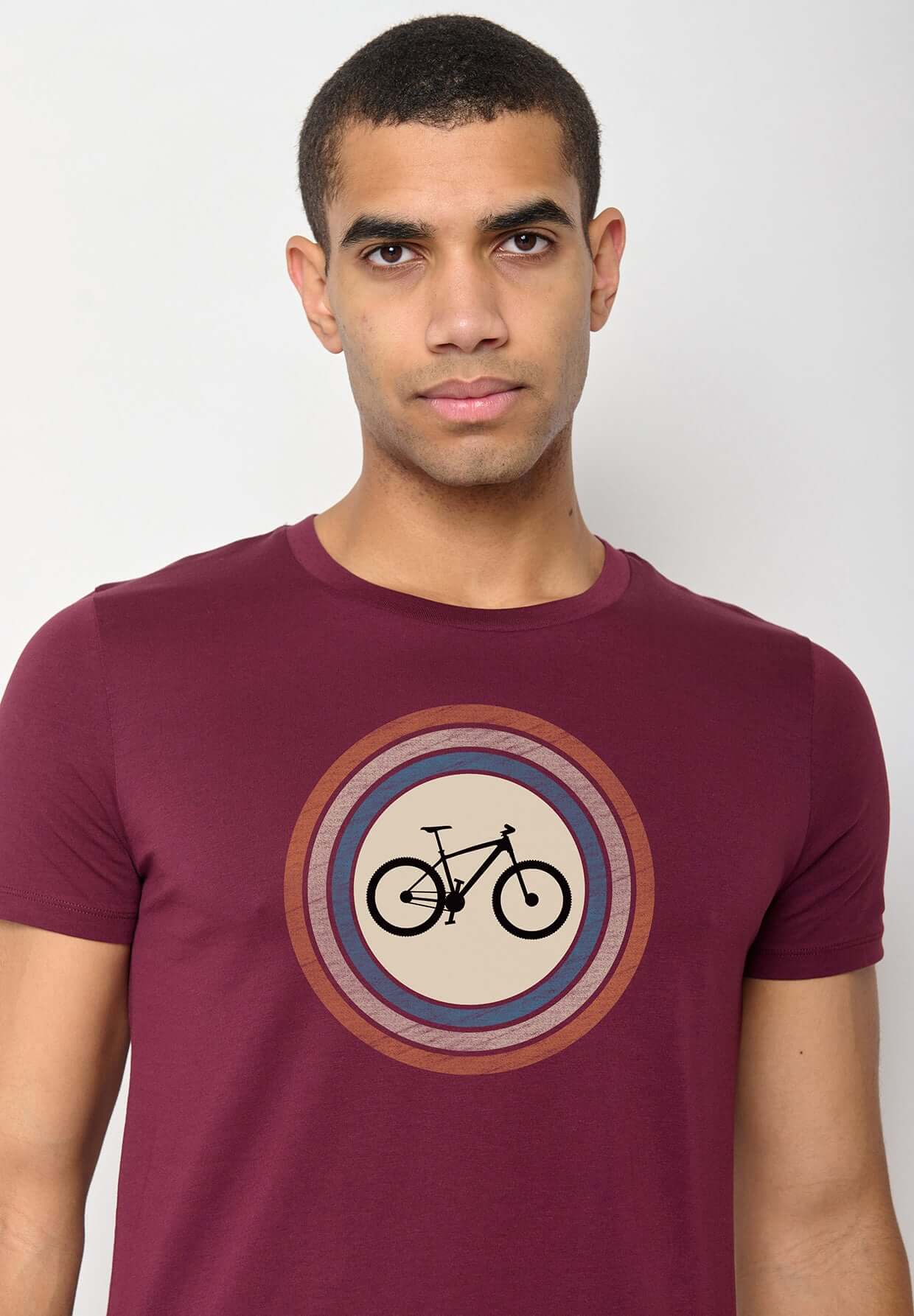 Rot:  Sportliches T-Shirt aus Bio-Baumwolle für Herren [10493]