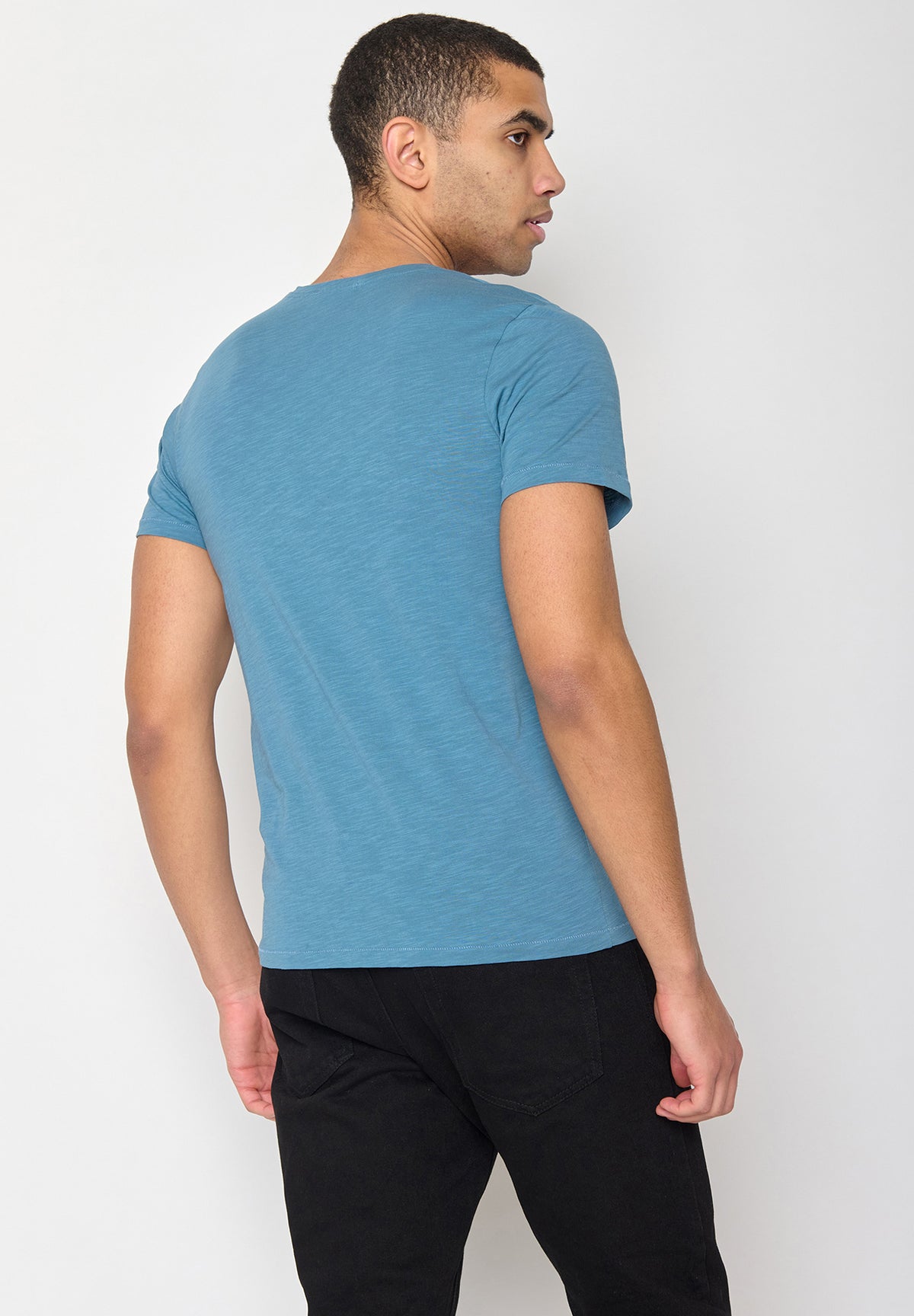 Steelblue: Sportliches T-Shirt aus Bio-Baumwolle für Herren [10728]