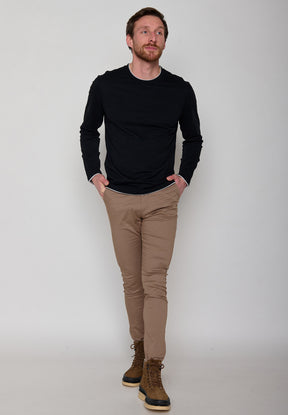 Schwarz:  Elegantes Longsleeve aus Bio-Baumwolle für Herren [10945]
