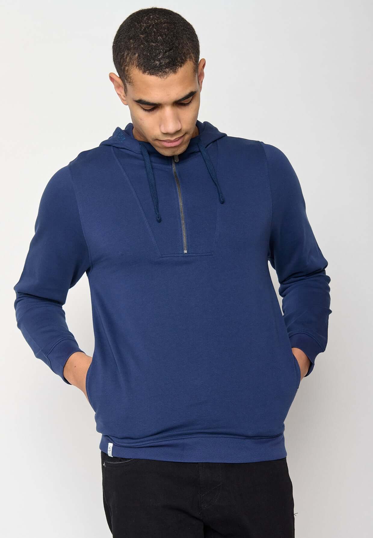 Blau:  Lässiger Half-Zip aus Bio-Baumwolle für Herren [11189]
