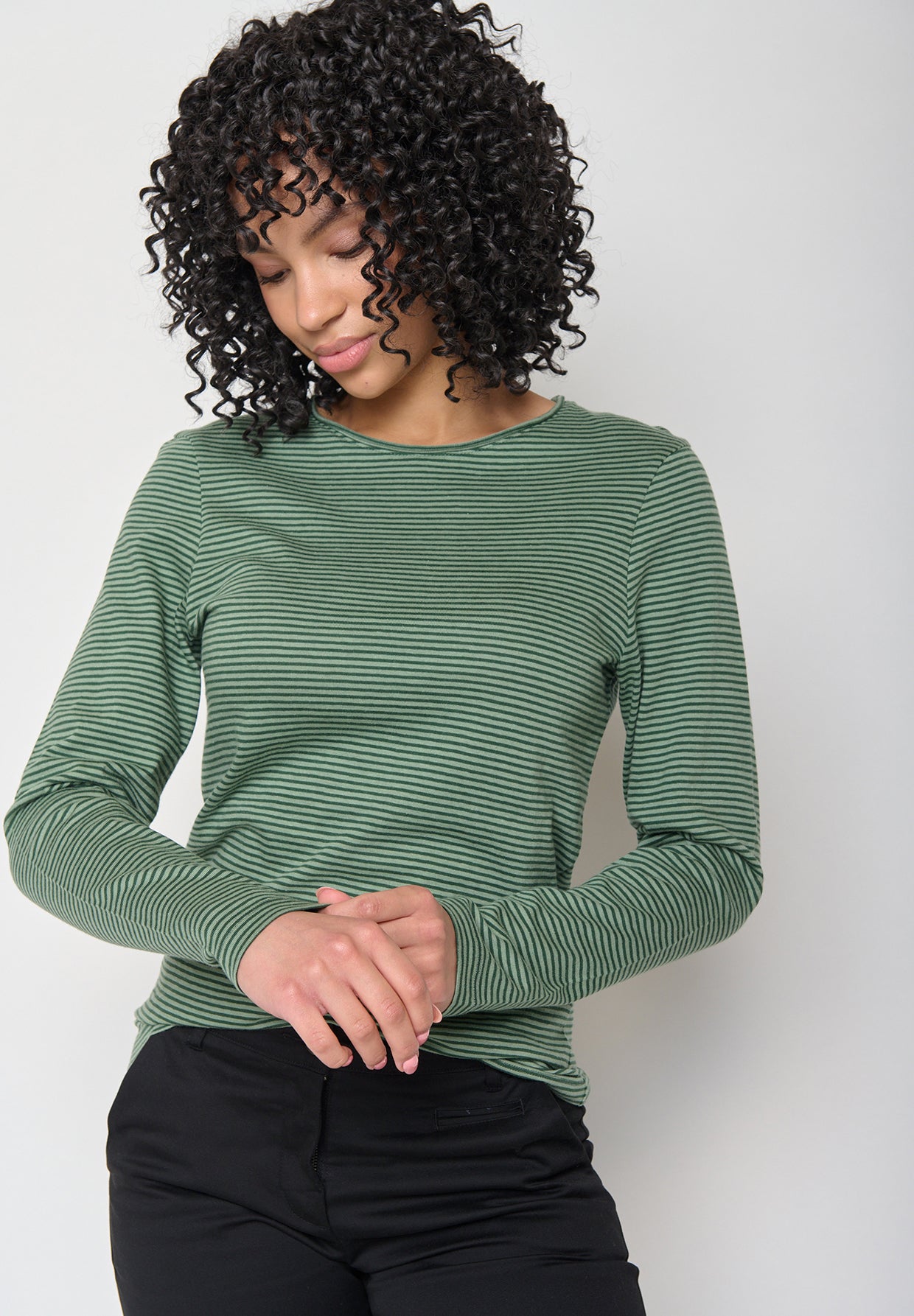 Light Green Stripes: Sportliches Longsleeve aus Bio-Baumwolle für Damen [11262]