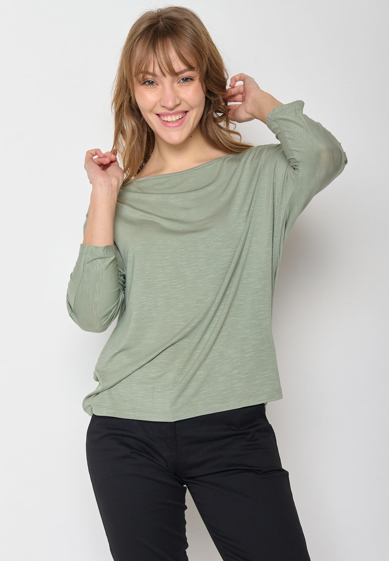 Pale Green: Gemütliches Longsleeve aus Viskose (LENZING™ ECOVERO™) Mix für Damen [11313]