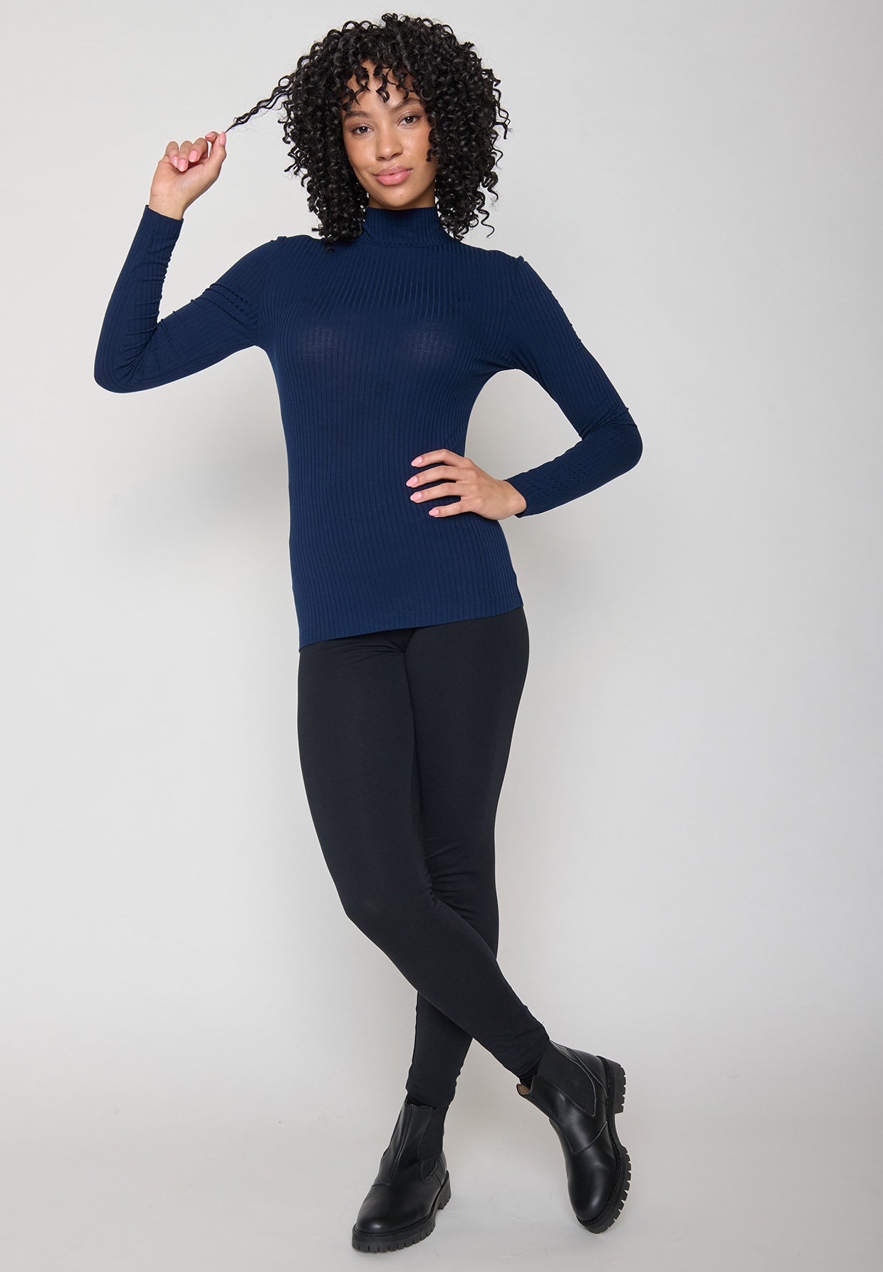 Navy: Lässiges Longsleeve aus LENZING™ TENCEL™ Mix für Damen [11469]
