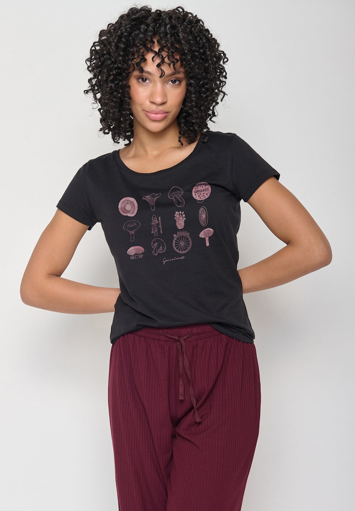 Black: Sportliches T-Shirt aus Bio-Baumwolle für Damen [12003]