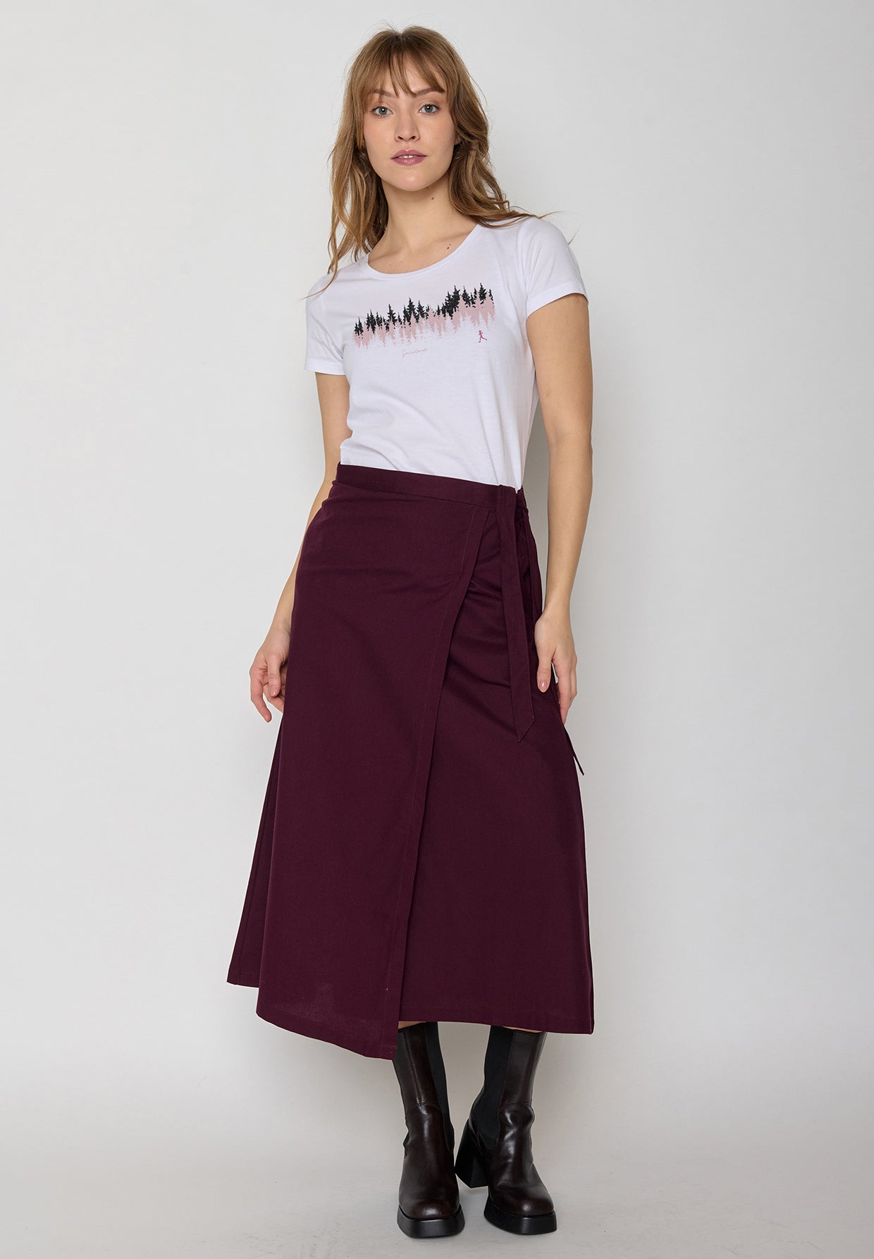 White: Lässiges T-Shirt aus Bio-Baumwolle für Damen [12057]