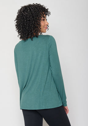 Jungle Green: Lässiges Longsleeve aus Viskose (LENZING™ ECOVERO™) Mix für Damen [12149]