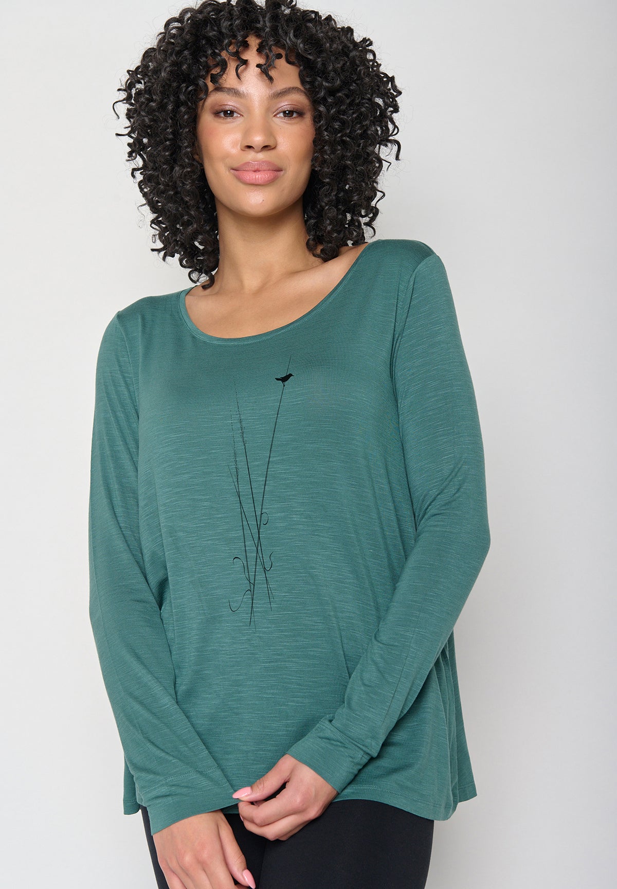 Jungle Green: Lässiges Longsleeve aus Viskose (LENZING™ ECOVERO™) Mix für Damen [12151]