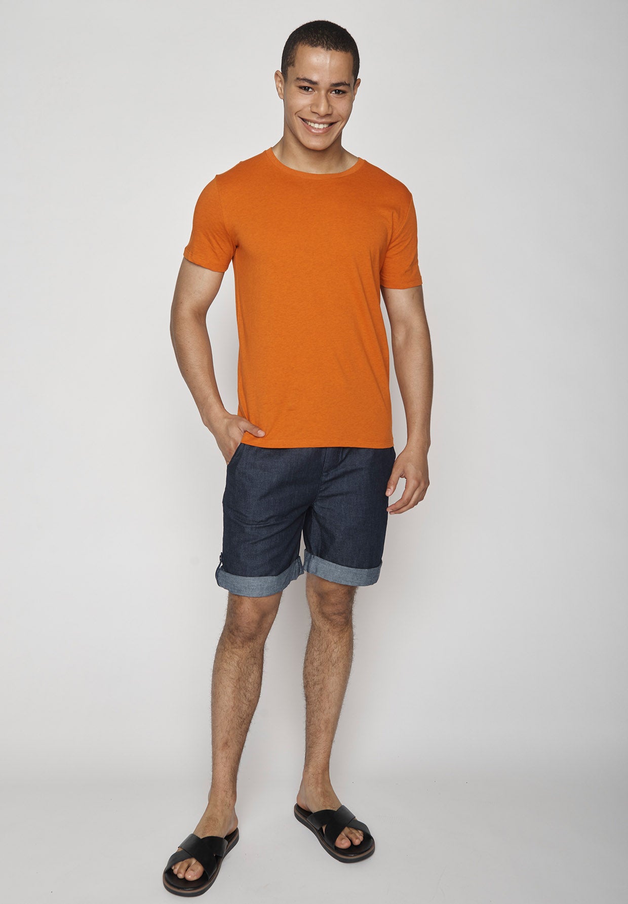 Black Heather Orange: Sportliches T-Shirt aus Bio-Baumwolle für Herren [139]