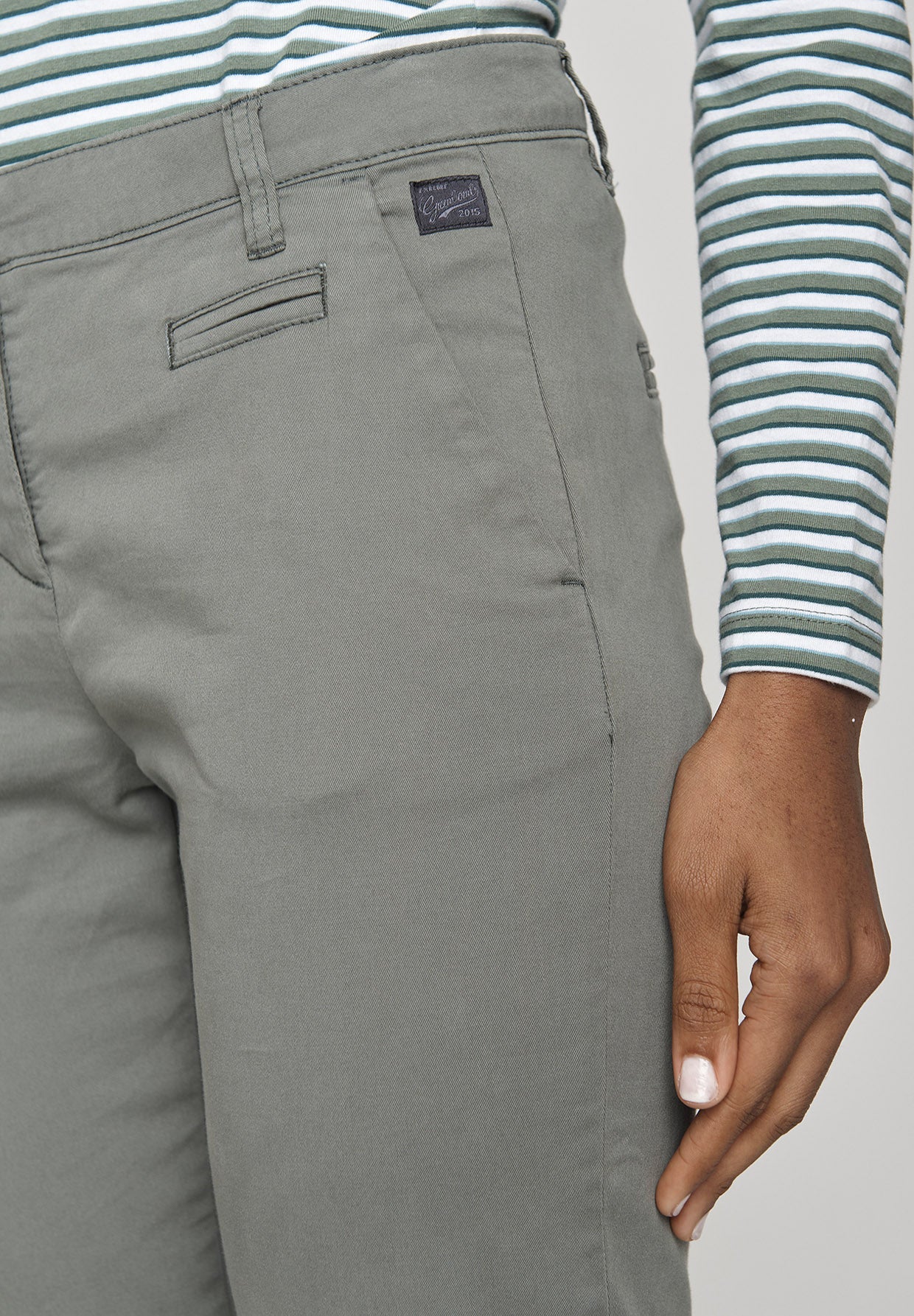 Grau:  Gemütliche Chino aus Bio-Baumwoll Mix für Damen [15735]