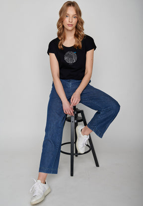 Black: Lässiges T-Shirt aus Bio-Baumwolle für Damen [15821]