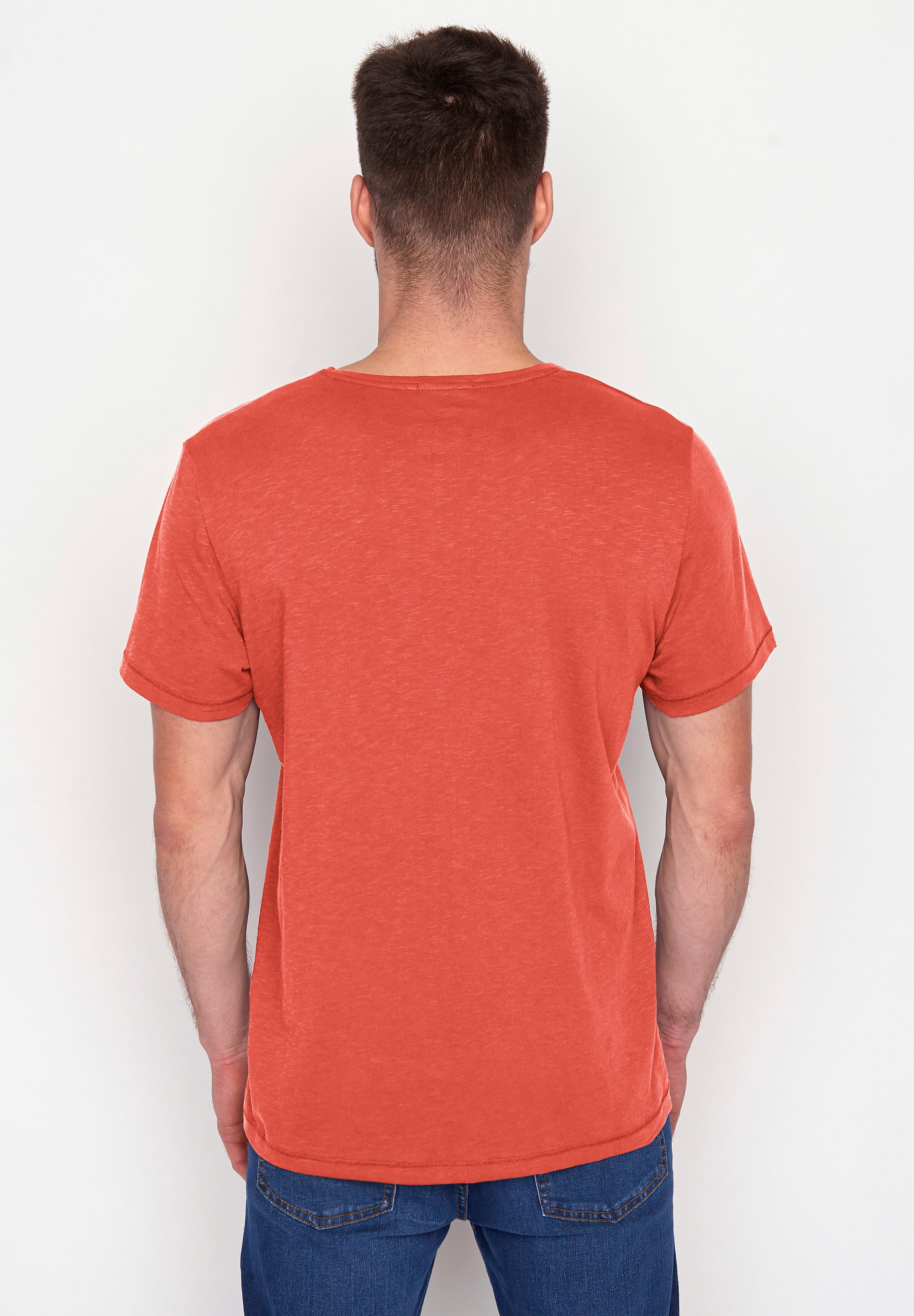 Sun Red: Lässiges T-Shirt aus Bio-Baumwolle für Herren [158]