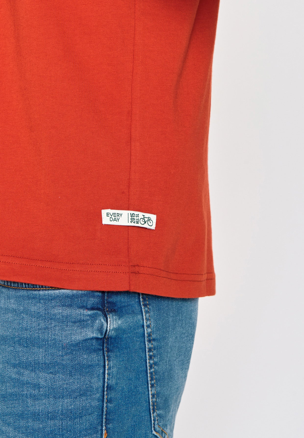 Rot:  Lässiges T-Shirt aus Bio-Baumwolle für Herren [16404]