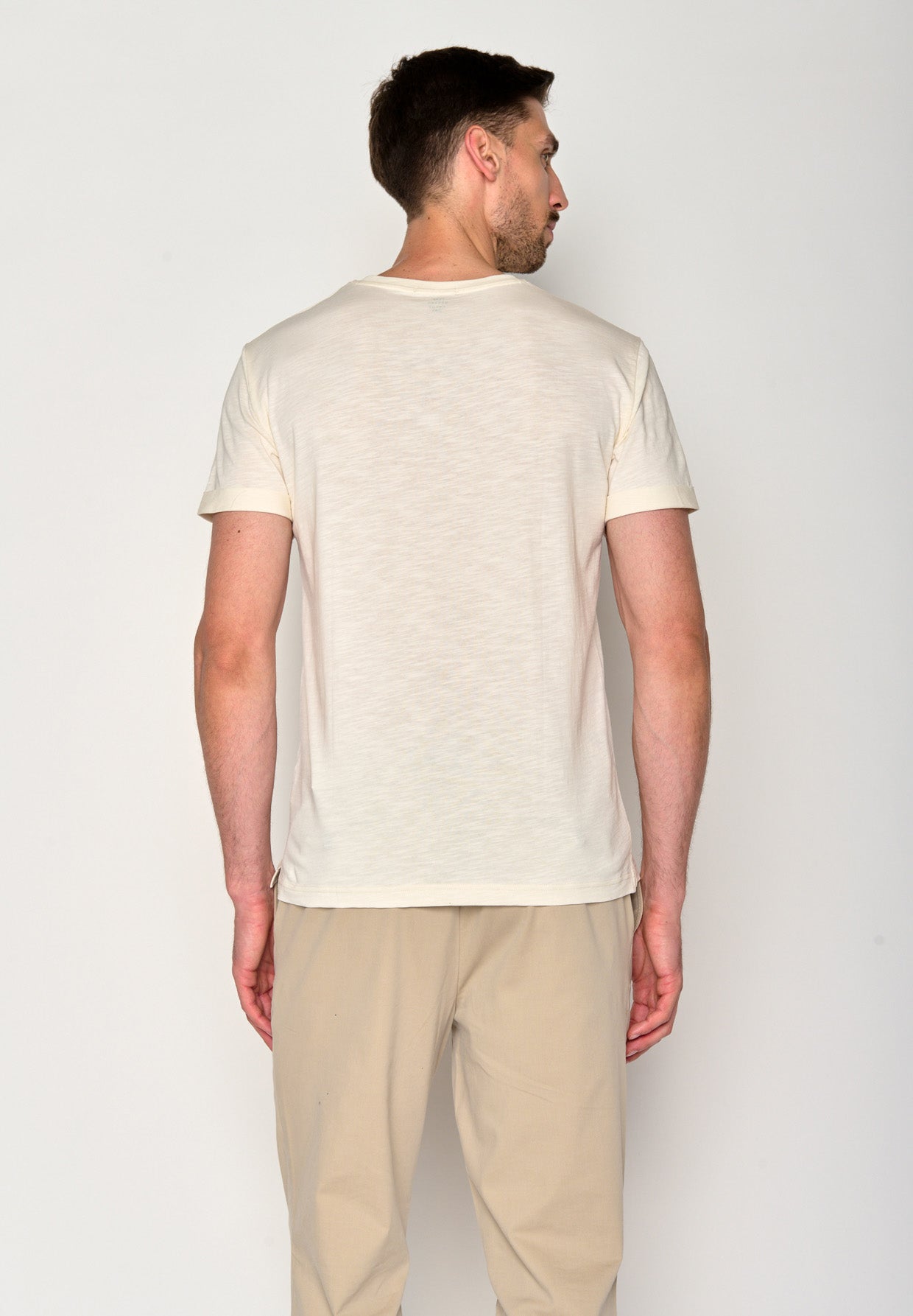 Creme White: Lässiges T-Shirt aus Bio-Baumwoll Mix für Herren [16421]
