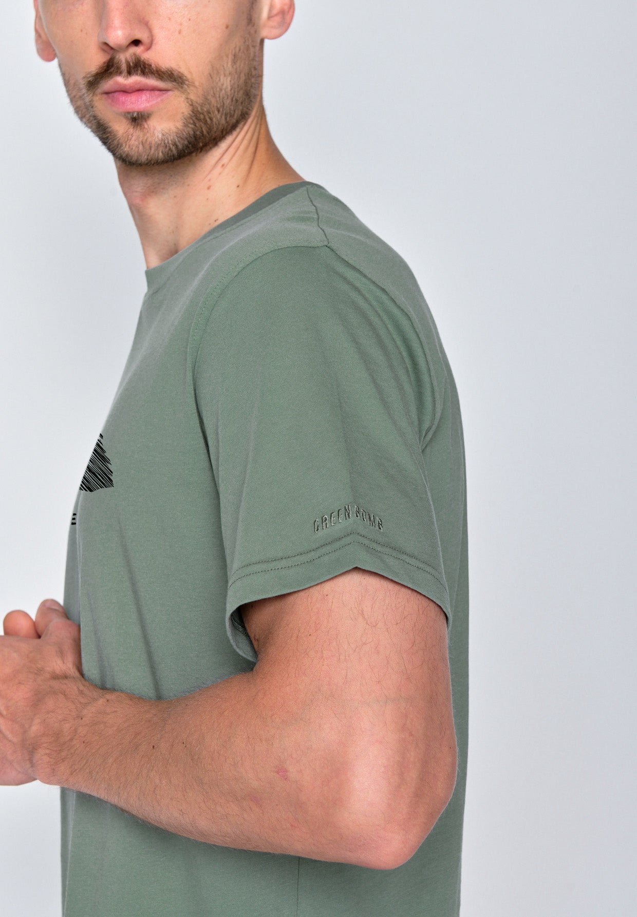 Pale Green: Lässiges Oversize-T-Shirt aus Bio-Baumwolle für Herren [16438]