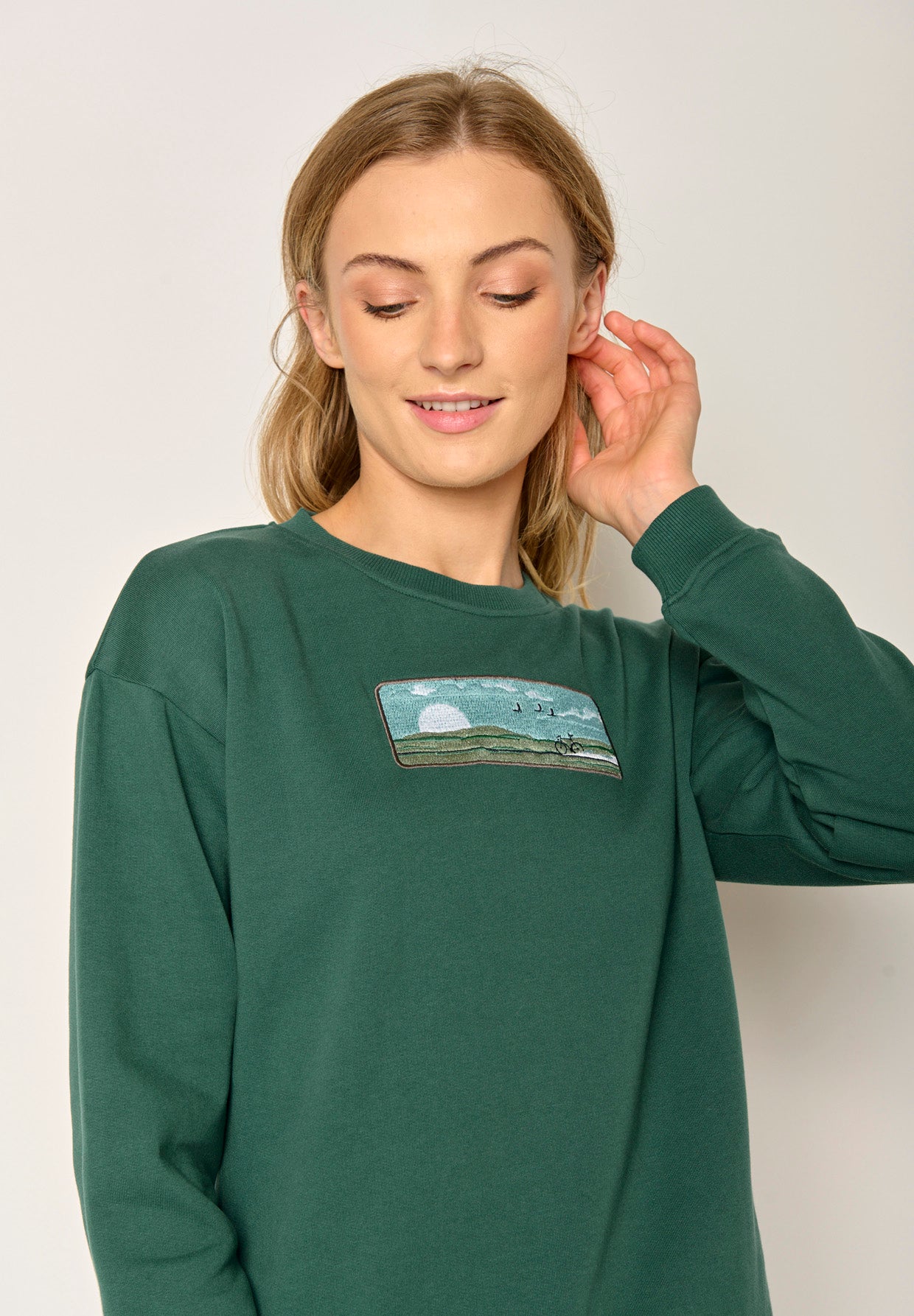 Jungle Green: Gemütliches Sweatshirt aus Bio-Baumwolle für Damen [16618]