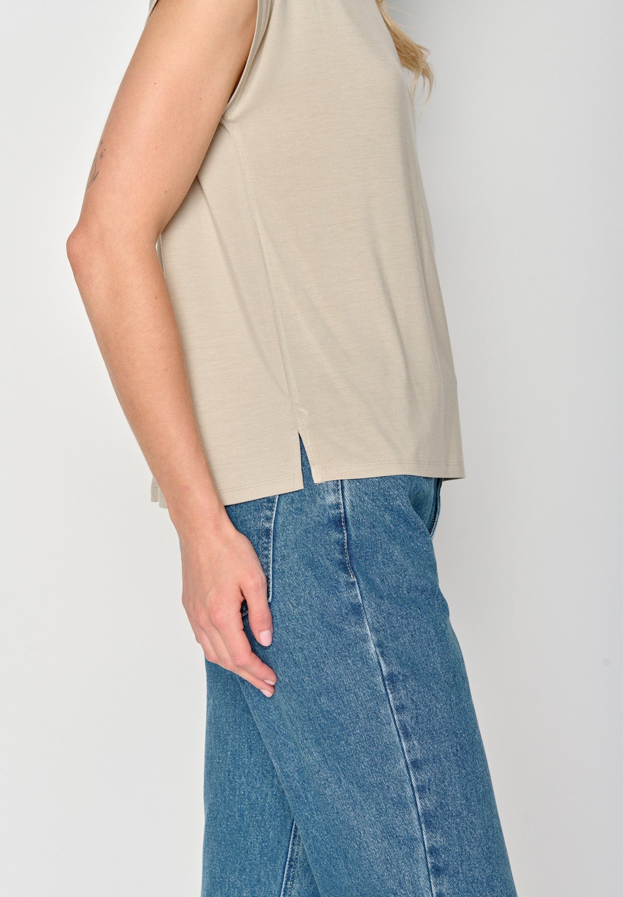 Latte: Lässiges Shirt aus LENZING™ TENCEL™ Mix für Damen [16711]