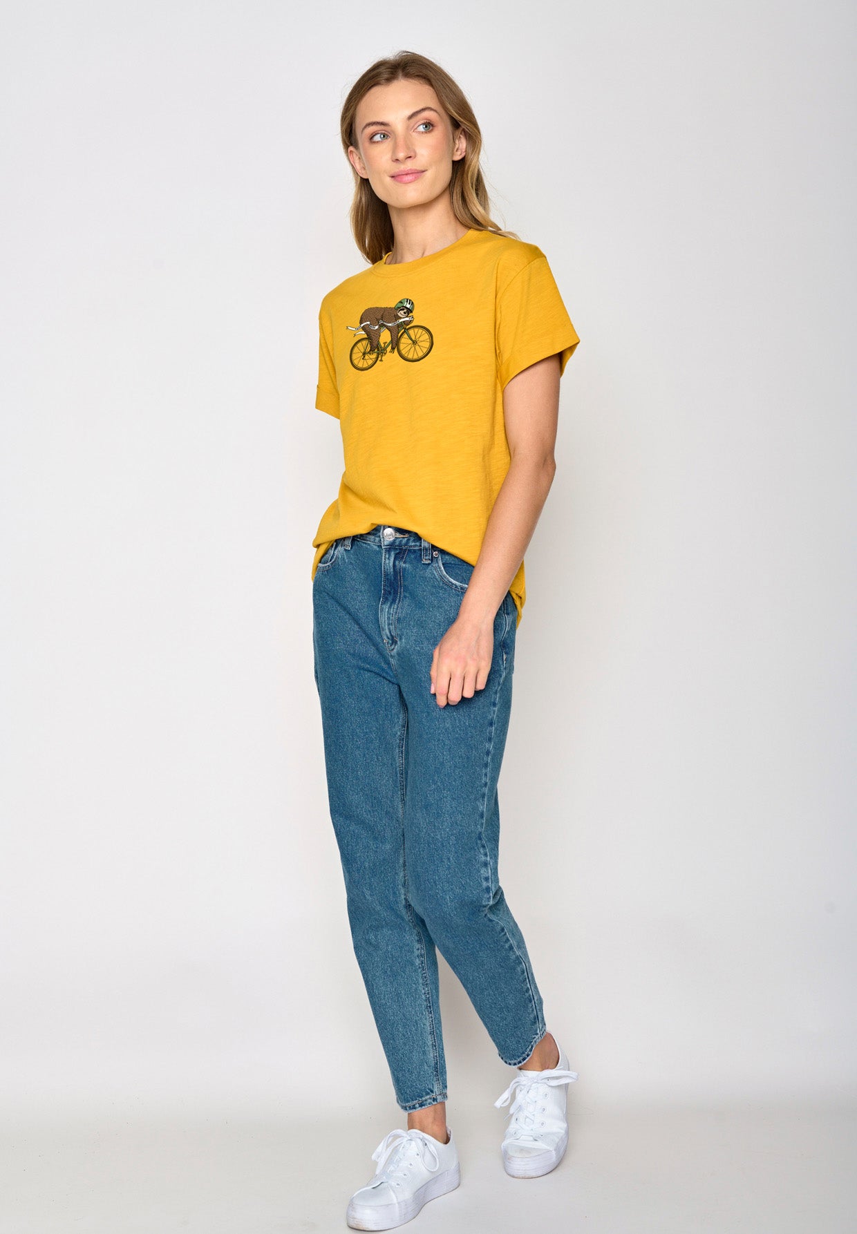 Golden Yellow: Lässiges T-Shirt aus Bio-Baumwolle für Damen [16754]