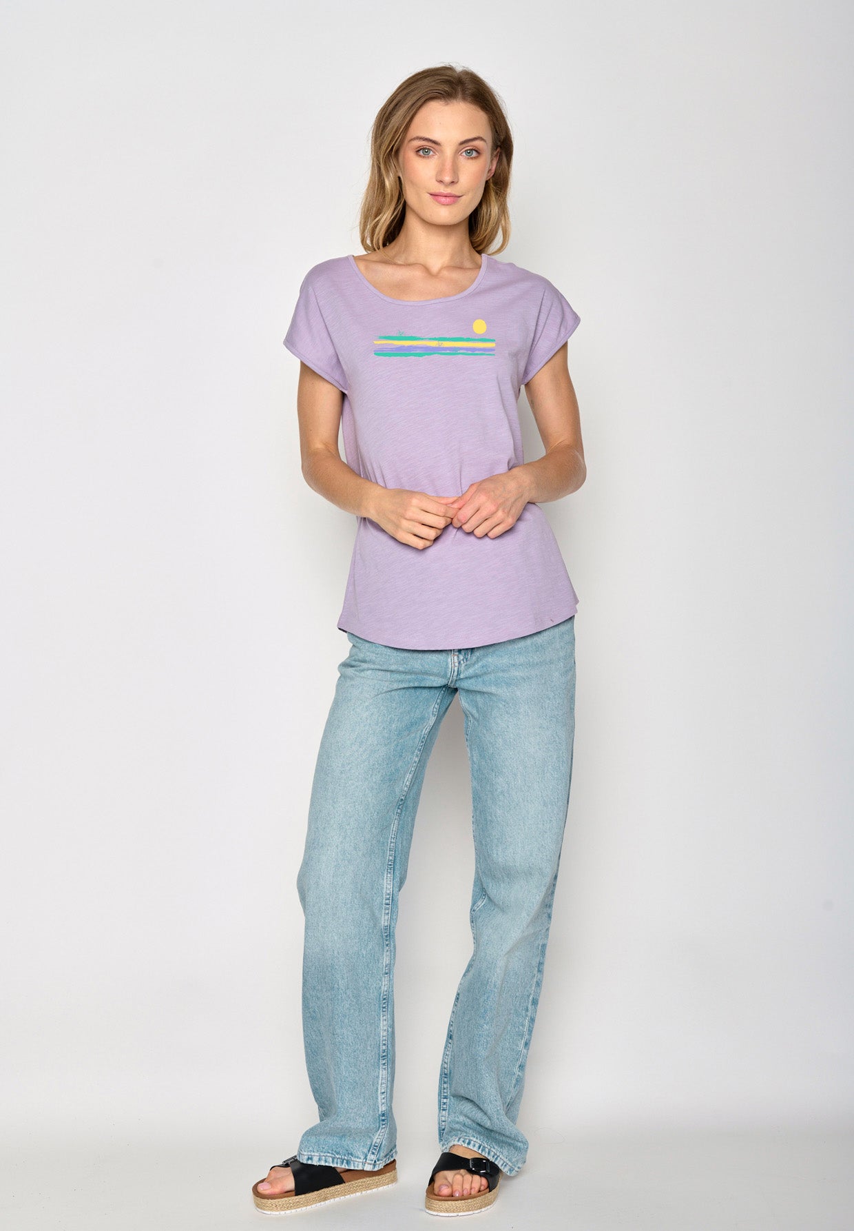 Lilac: Lässiges T-Shirt aus Bio-Baumwolle für Damen [16803]