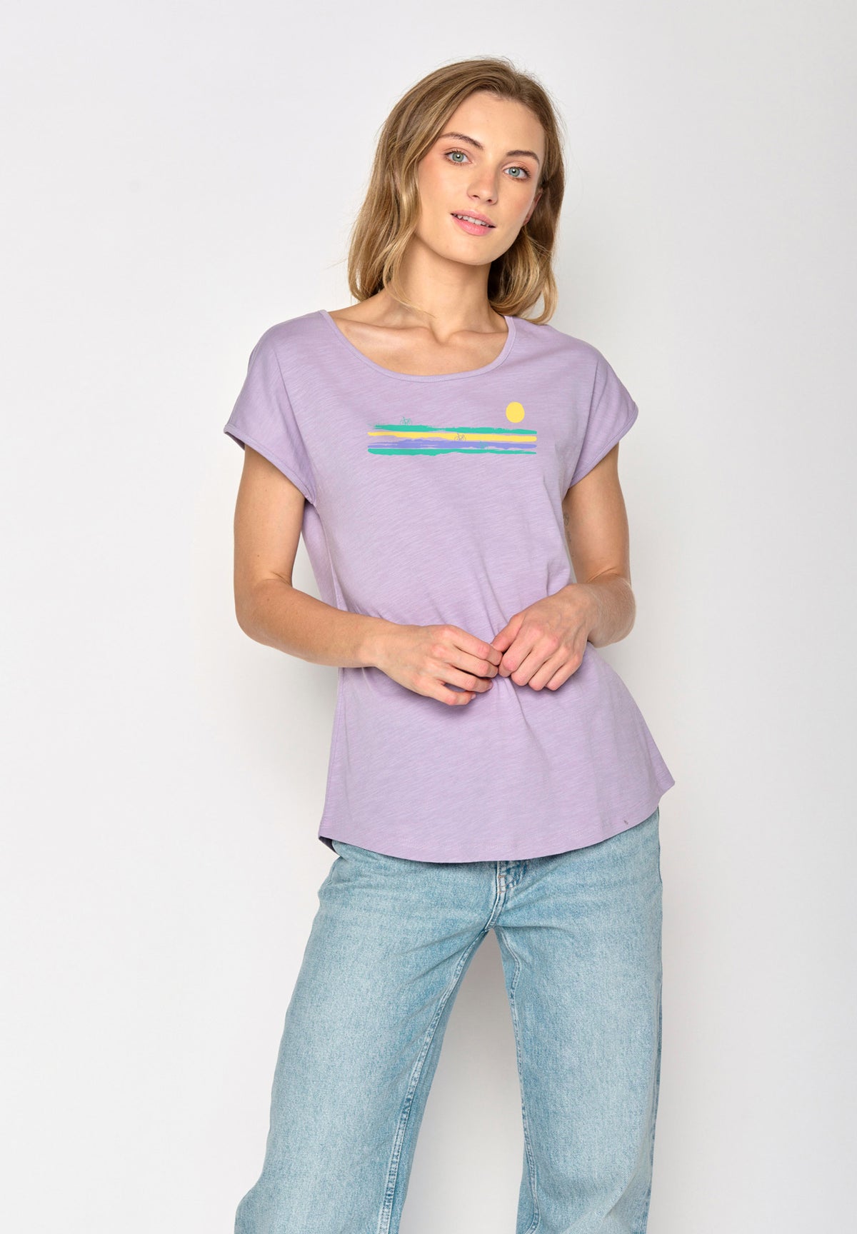 Lilac: Lässiges T-Shirt aus Bio-Baumwolle für Damen [16804]