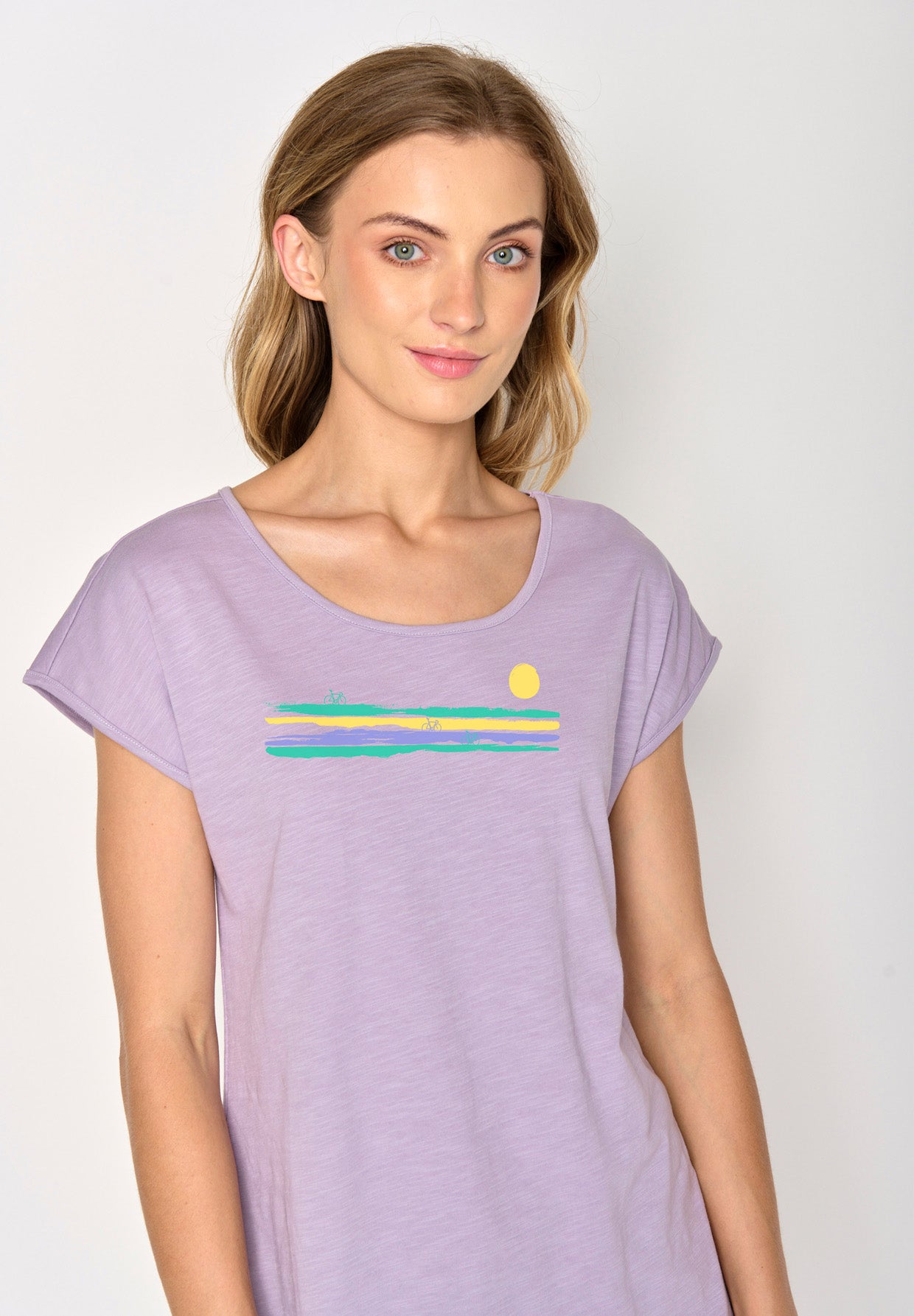Lilac: Lässiges T-Shirt aus Bio-Baumwolle für Damen [16806]