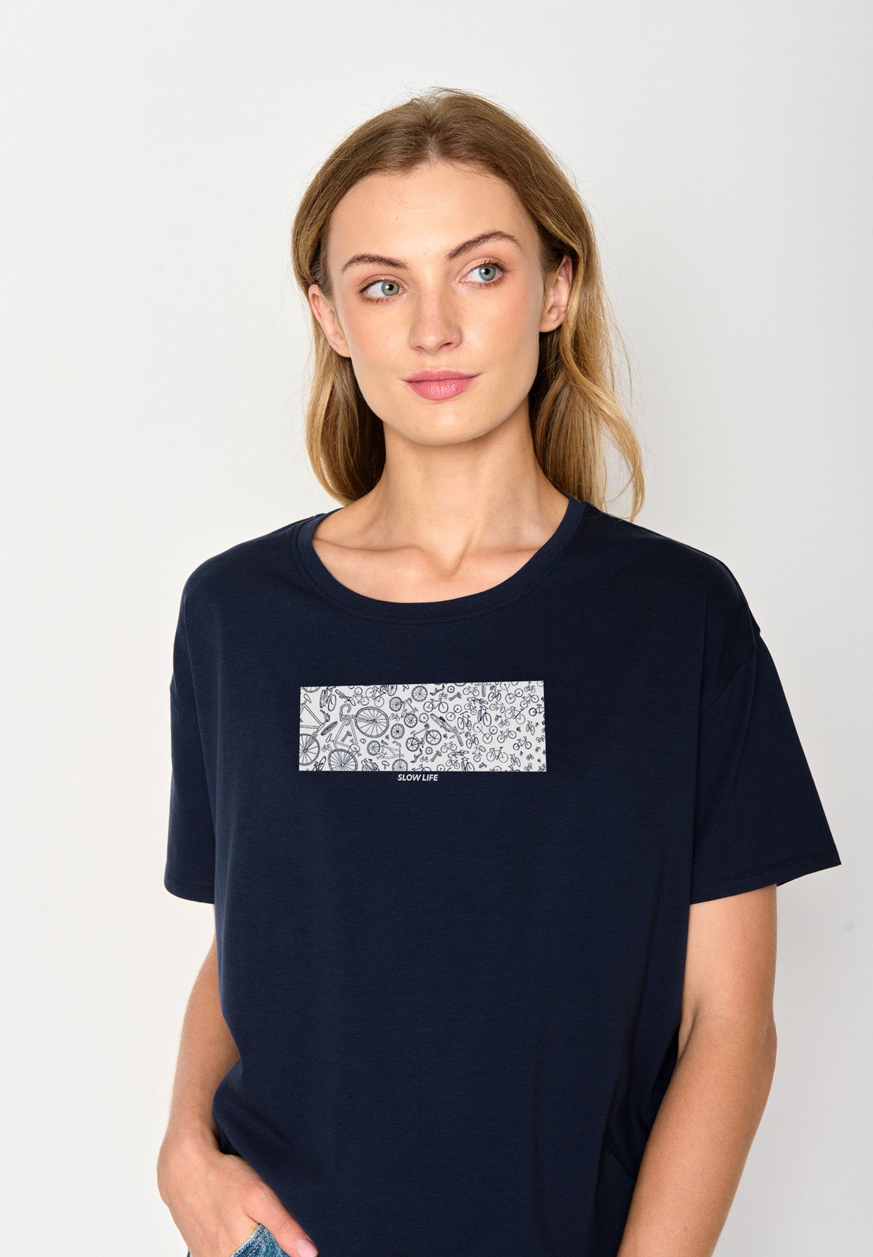 Navy: Lässiges T-Shirt aus Bio-Baumwoll-Mix für Damen [16866]