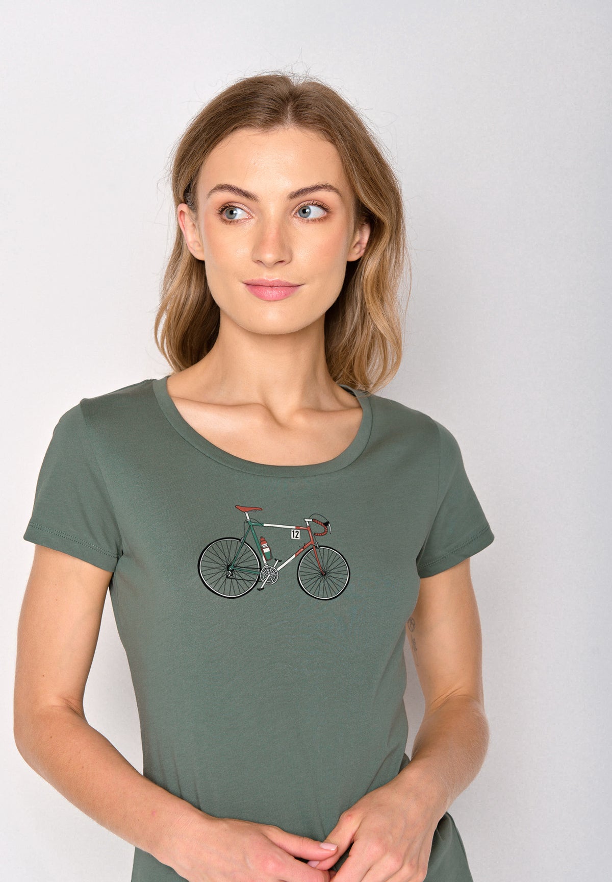 Olive: Sportliches T-Shirt aus Bio-Baumwolle für Damen [16898]