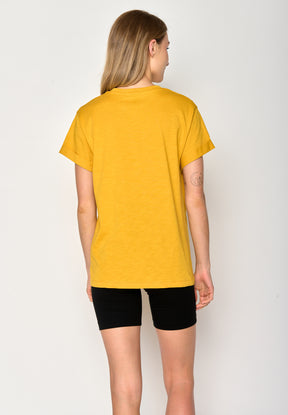 Golden Yellow: Lässiges T-Shirt aus Bio-Baumwolle für Damen [16966]