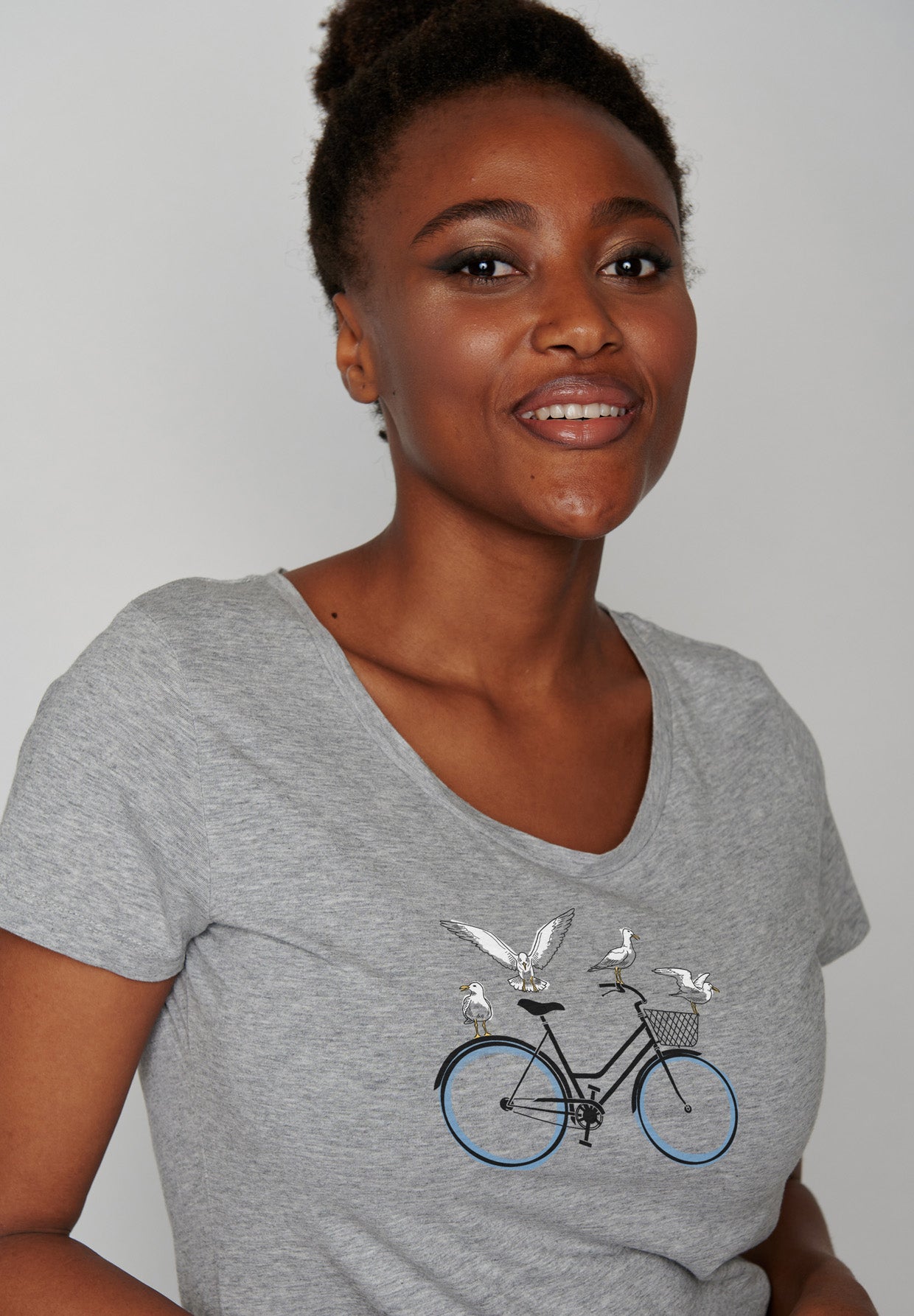 Grau:  Lässiges T-Shirt aus Bio-Baumwolle für Damen [17026]