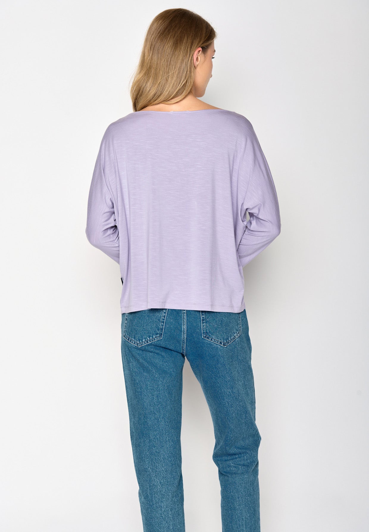 Lilac: Gemütliches Longsleeve aus Viskose (LENZING™ ECOVERO™) Mix für Damen [17132]