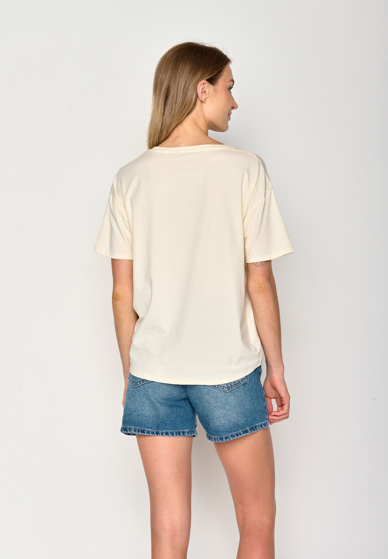 Creme White: Lässiges T-Shirt aus Bio-Baumwoll Mix für Damen [17186]
