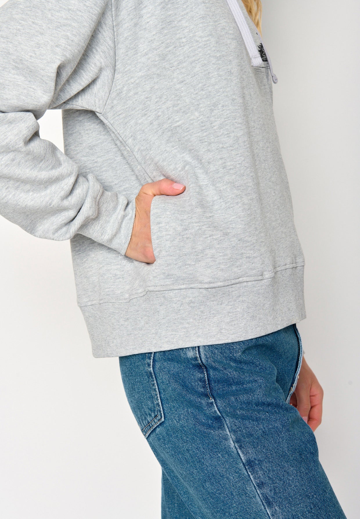 Grau:  Gemütlicher Hoodie aus Bio-Baumwoll Mix für Damen [17194]