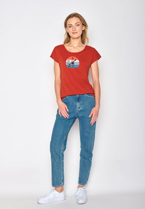 Clay Red: Lässiges T-Shirt aus Bio-Baumwolle für Damen [17235]