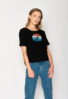 Black: Lässiges T-Shirt aus Bio-Baumwoll-Mix für Damen [17241]