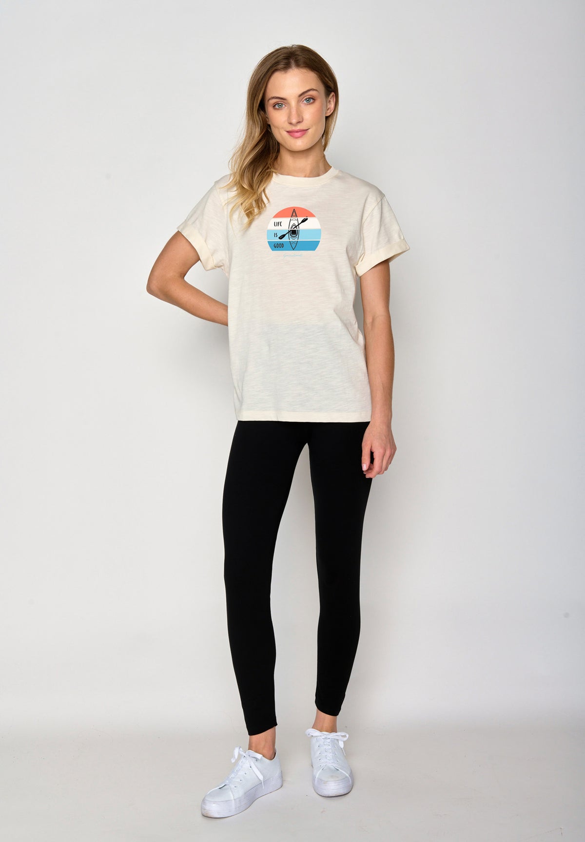 Creme White: Lässiges T-Shirt aus Bio-Baumwolle für Damen [17257]