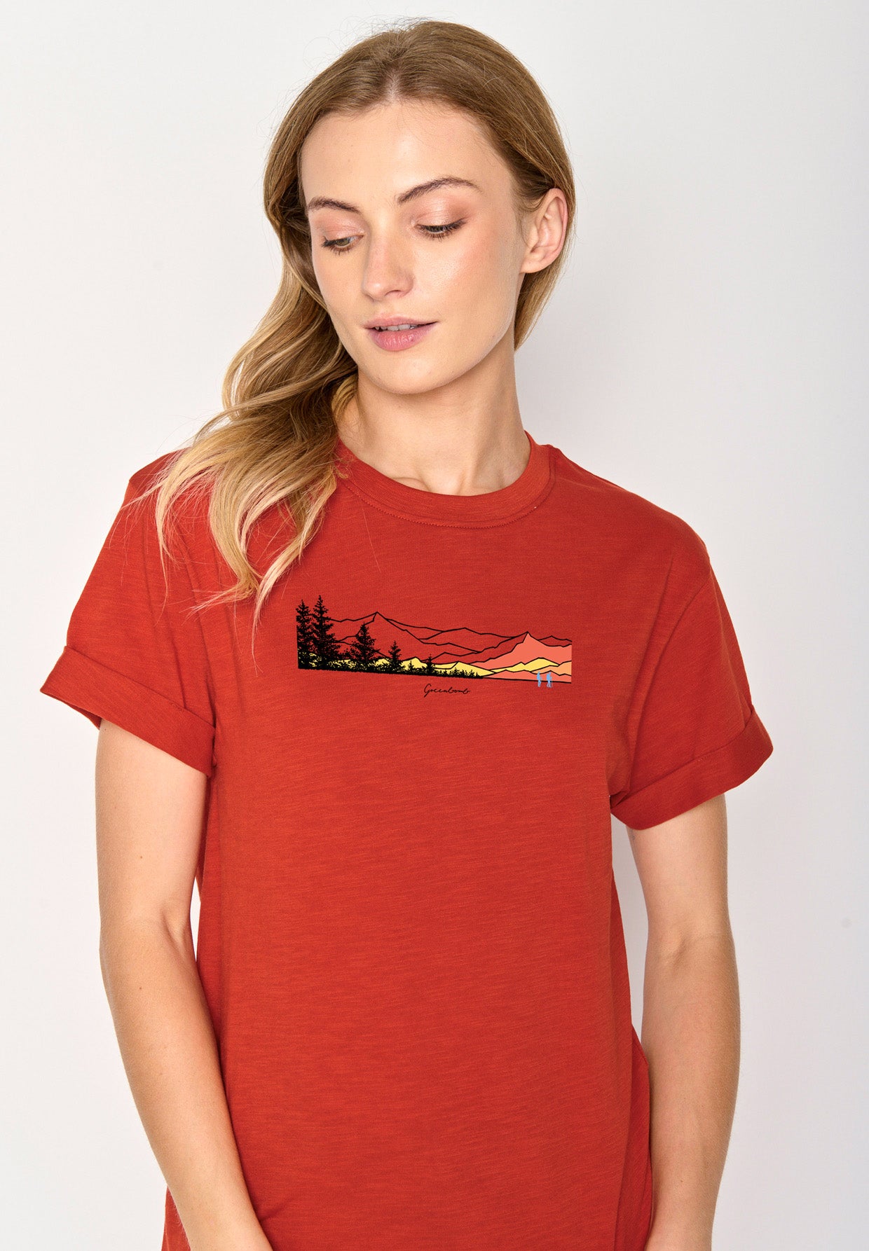 Clay Red: Lässiges T-Shirt aus Bio-Baumwolle für Damen [17301]