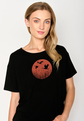 Black: Lässiges T-Shirt aus Bio-Baumwoll-Mix für Damen [17333]