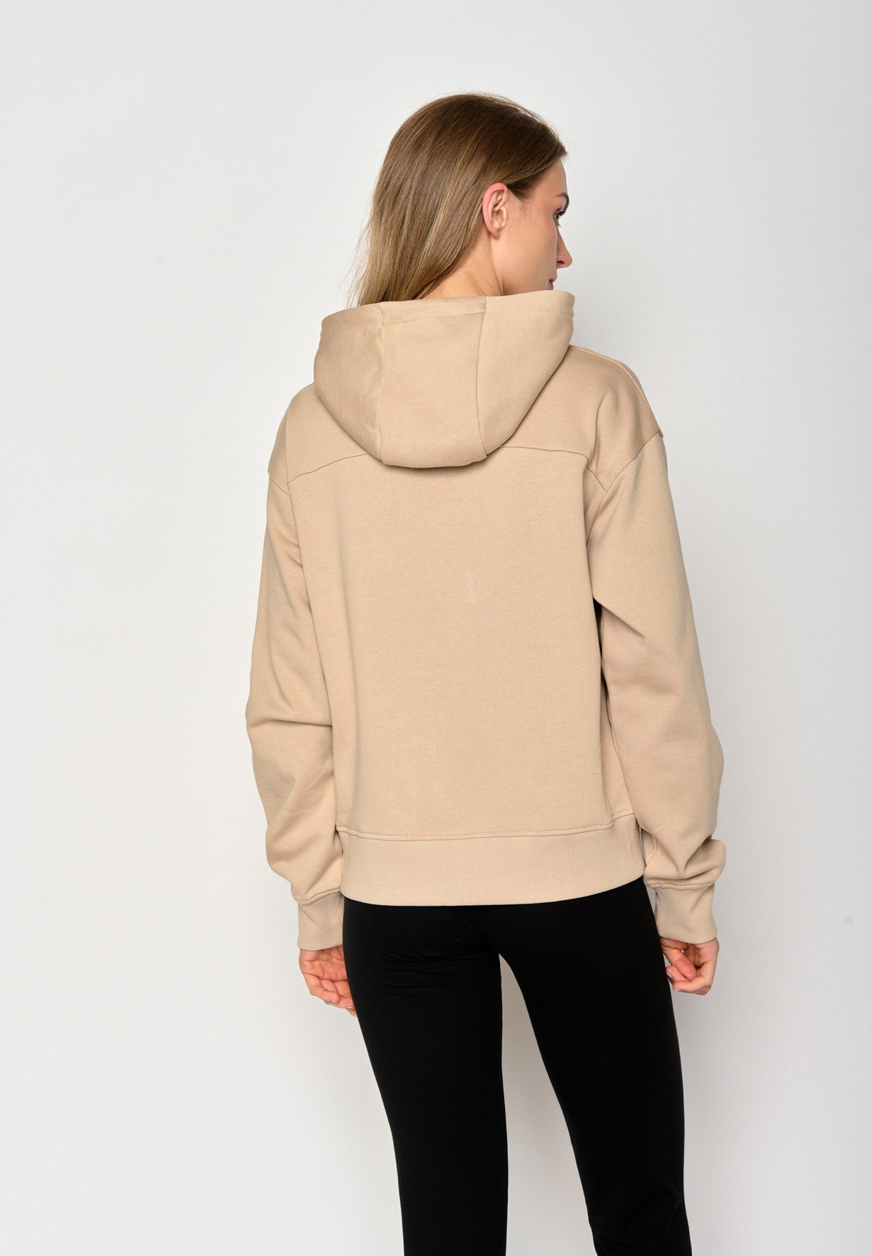 Latte: Gemütlicher Hoodie aus Bio-Baumwoll Mix für Damen [17338]