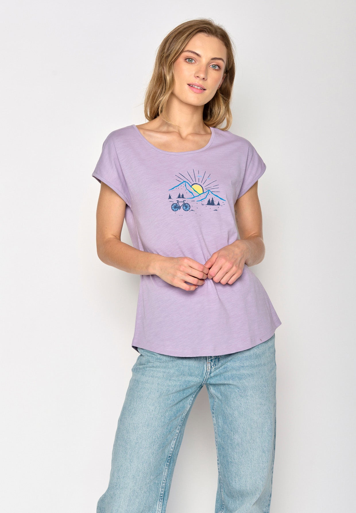 Lilac: Lässiges T-Shirt aus Bio-Baumwolle für Damen [17388]