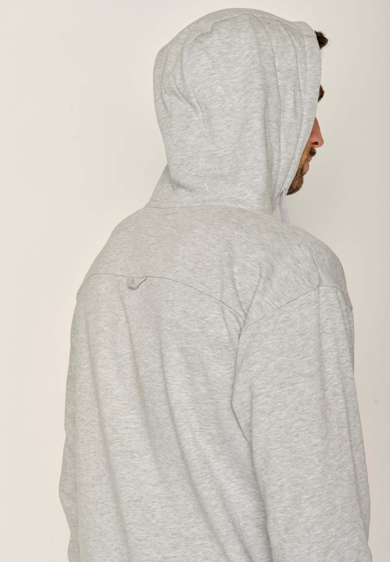 Grau:  Gemütlicher Hoodie aus Bio-Baumwolle für Herren [17510]