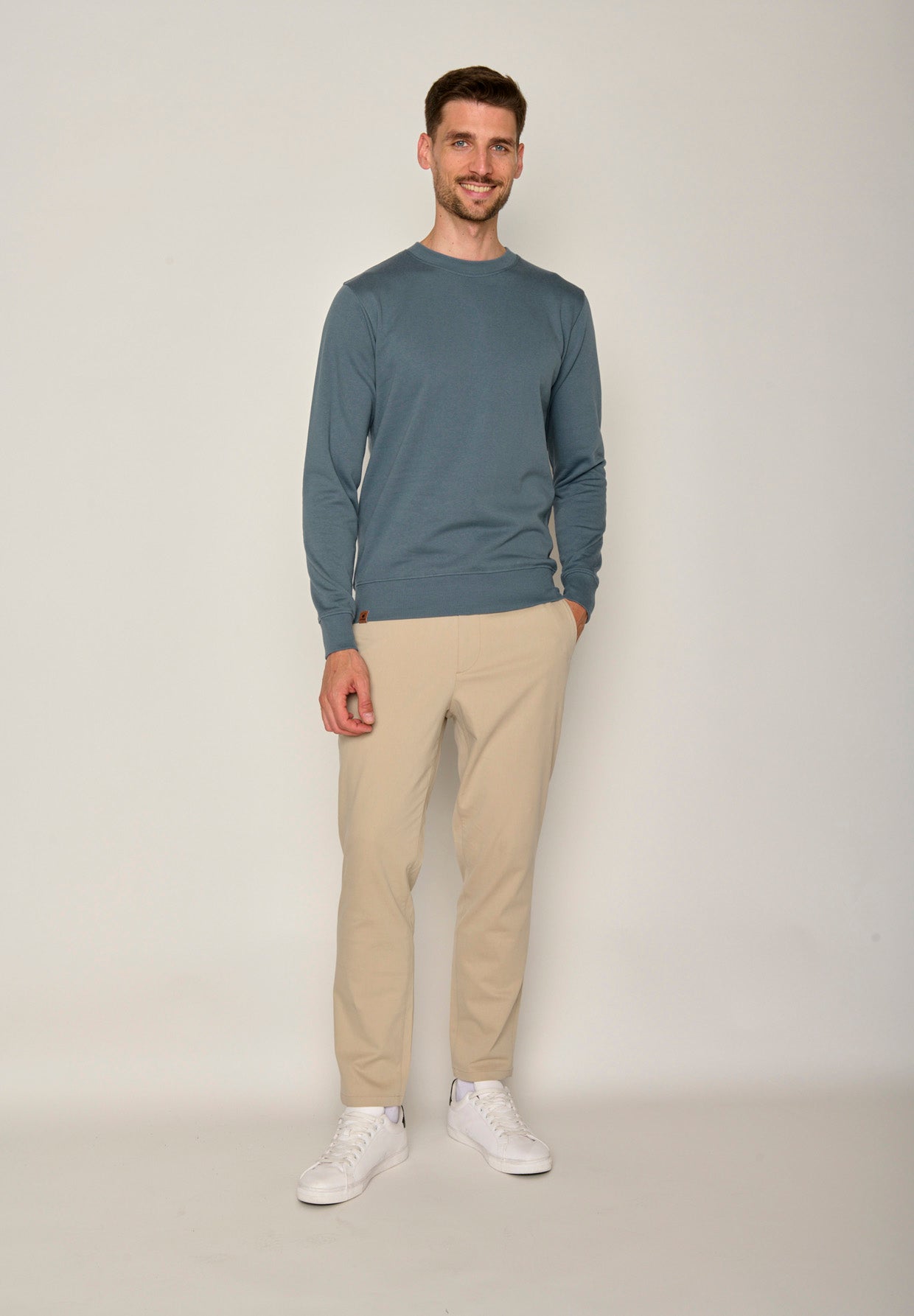 Blau:  Gemütliches Sweatshirt aus Bio-Baumwolle für Herren [17515]