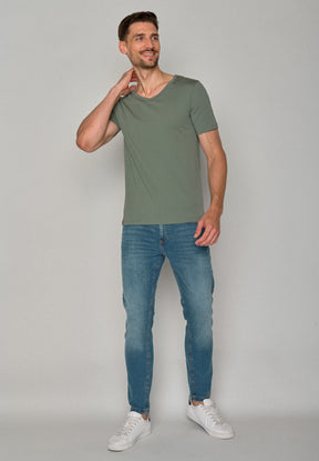 Pale Green: Lässiges T-Shirt aus Bio-Baumwolle für Herren [17527]