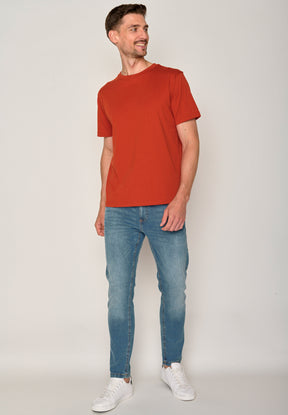 Clay Red: Lässiges T-Shirt aus Bio-Baumwolle für Herren [17534]
