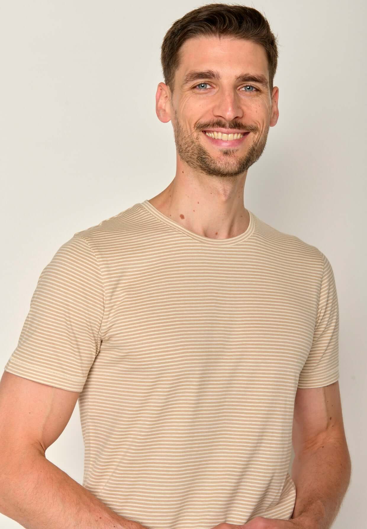 Gelb:  Lässiges T-Shirt aus Bio-Baumwolle für Herren [17583]
