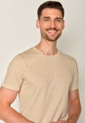 Beige Stripes: Sportliches T-Shirt aus Bio-Baumwolle für Herren [17583]