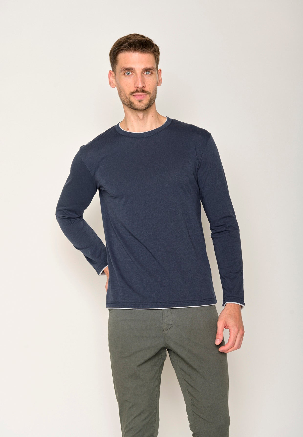 Blau:  Elegantes Longsleeve aus Bio-Baumwolle für Herren [17612]
