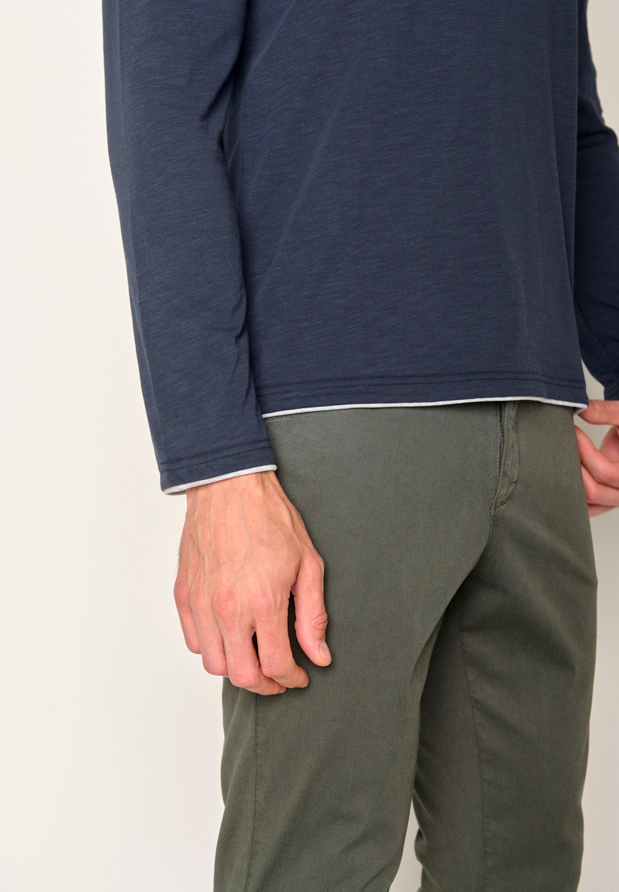 Blau:  Elegantes Longsleeve aus Bio-Baumwolle für Herren [17616]