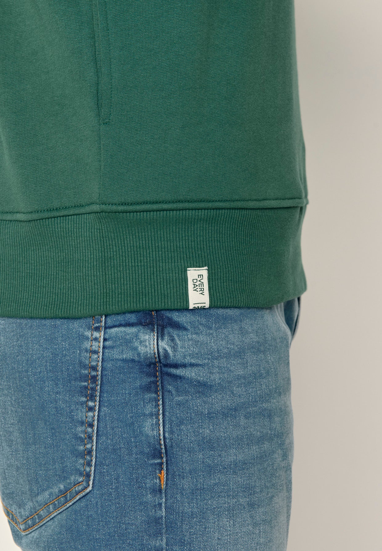 Grün:  Kuschliger Hoodie aus Bio-Baumwolle für Herren [17628]