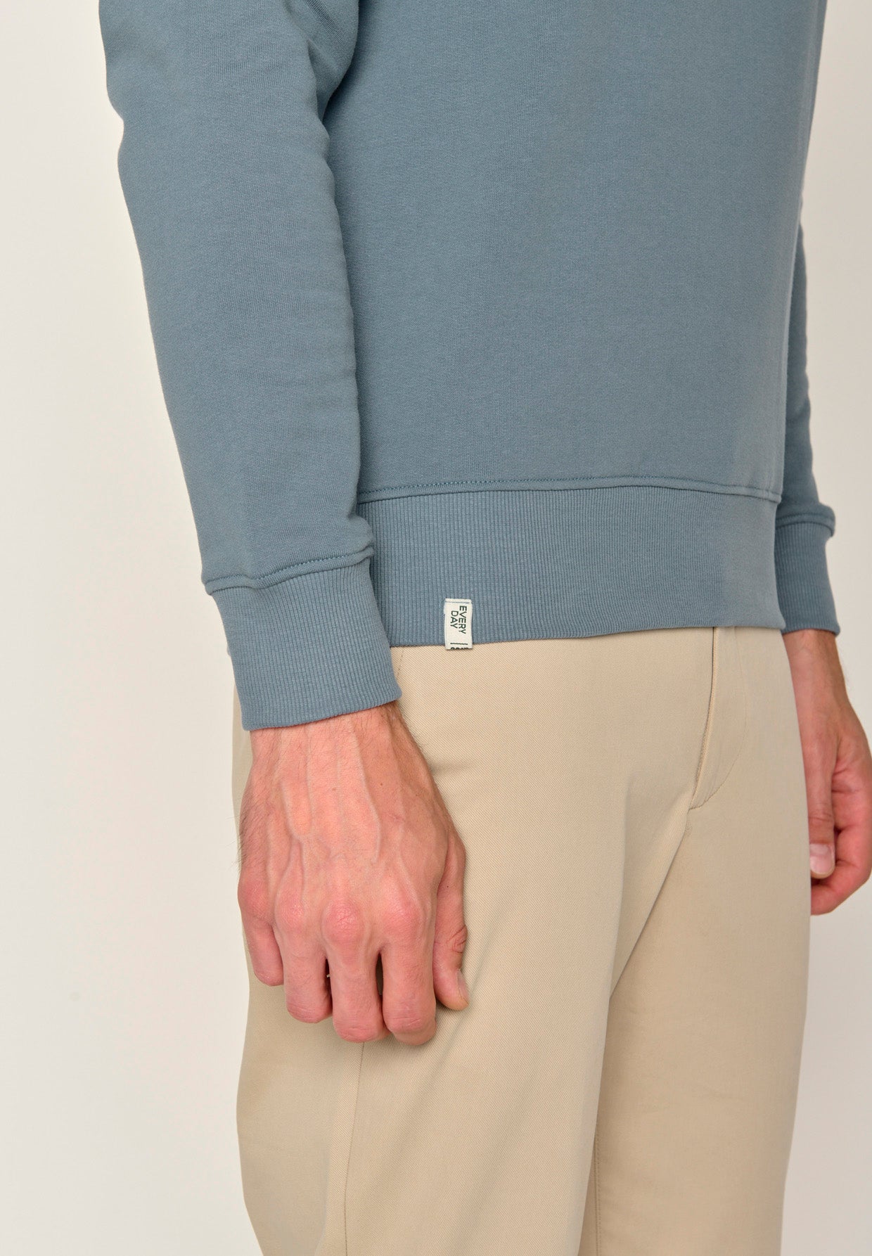 Vintage Blue: Gemütliches Sweatshirt aus Bio-Baumwolle für Herren [17658]